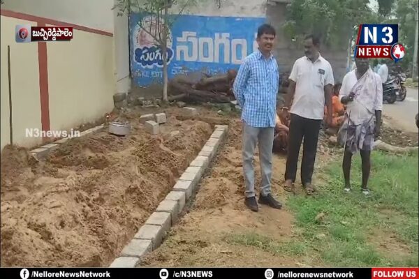 ఆర్అండ్బీ స్థలంలో…ఇంటి నిర్మాణం